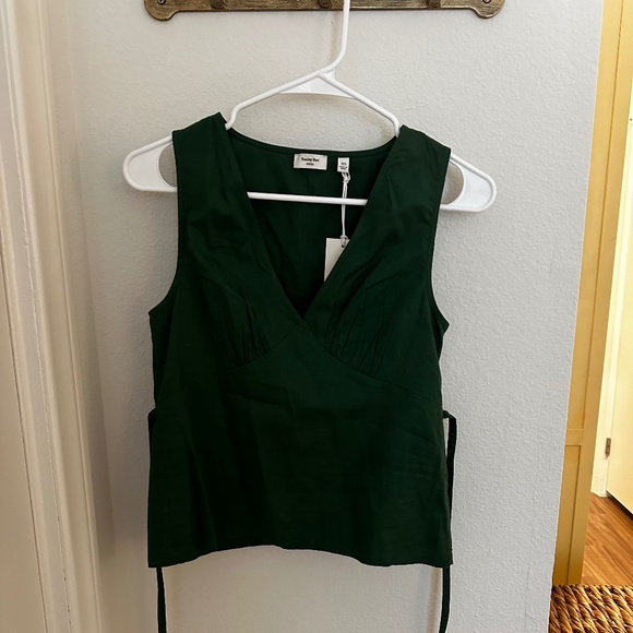 Artizia Loyal Top - V-Neck Blouse in Nori Green NWT - Picture 3 of 10